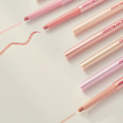 CLIO.  Twinkle Pop Glittering Eye Stick.  |  #05 Sheer me| Sombra en Stick con Glitter para un Look Deslumbrante
