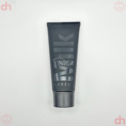 MILK MAKEUP.  Pore Eclipse Mattifying + Blurring Makeup Primer with Niacinamide.