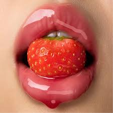 GISOU. Honey Infused Hydrating Lip Oil.  |  Strawberry Sorbet - Sheer Pinky Red.